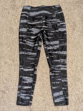 Avia High-Waist Performance Cropped Leggings - Black/Grey Tie Dye - Size S (4-6)